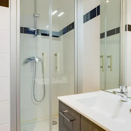 Mémorial-sleep In Normandie *