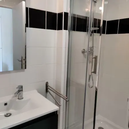 Mémorial-sleep In Normandie