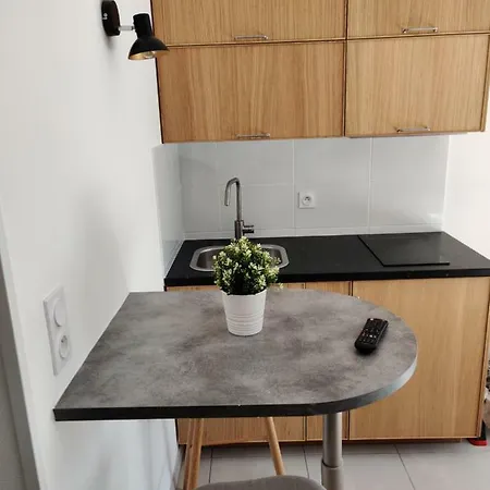 Mémorial-sleep In Normandie *