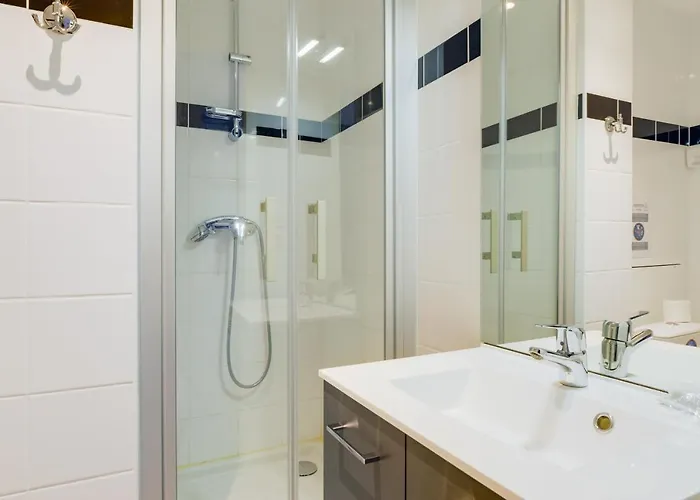 Memorial-sleep In Normandie *