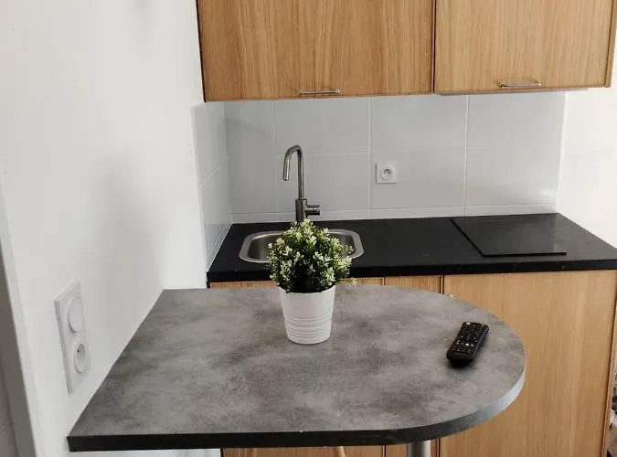 Memorial-sleep In Normandie *