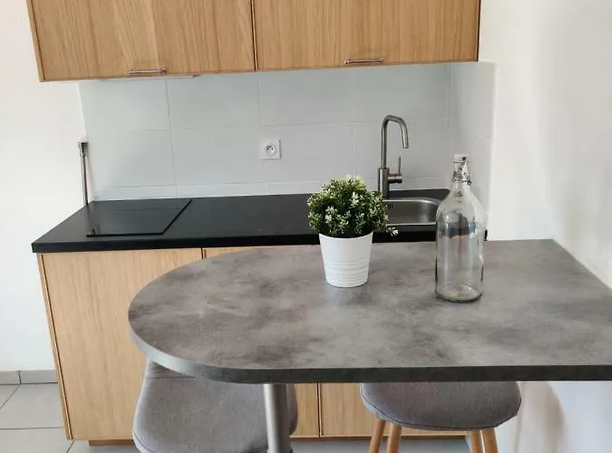 Memorial-sleep In Normandie